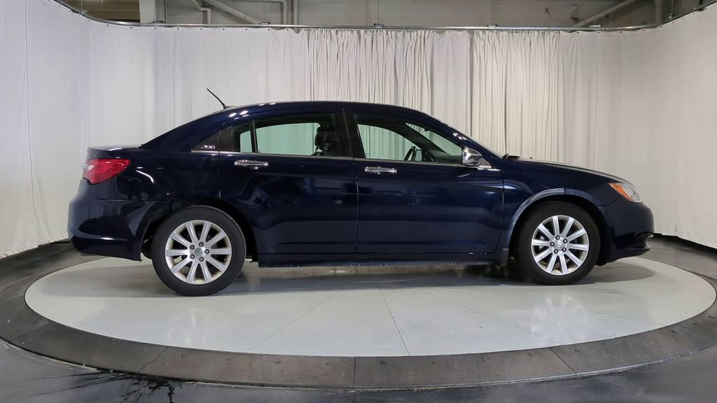 Thumbnail: 2014 Chrysler 200 - 11