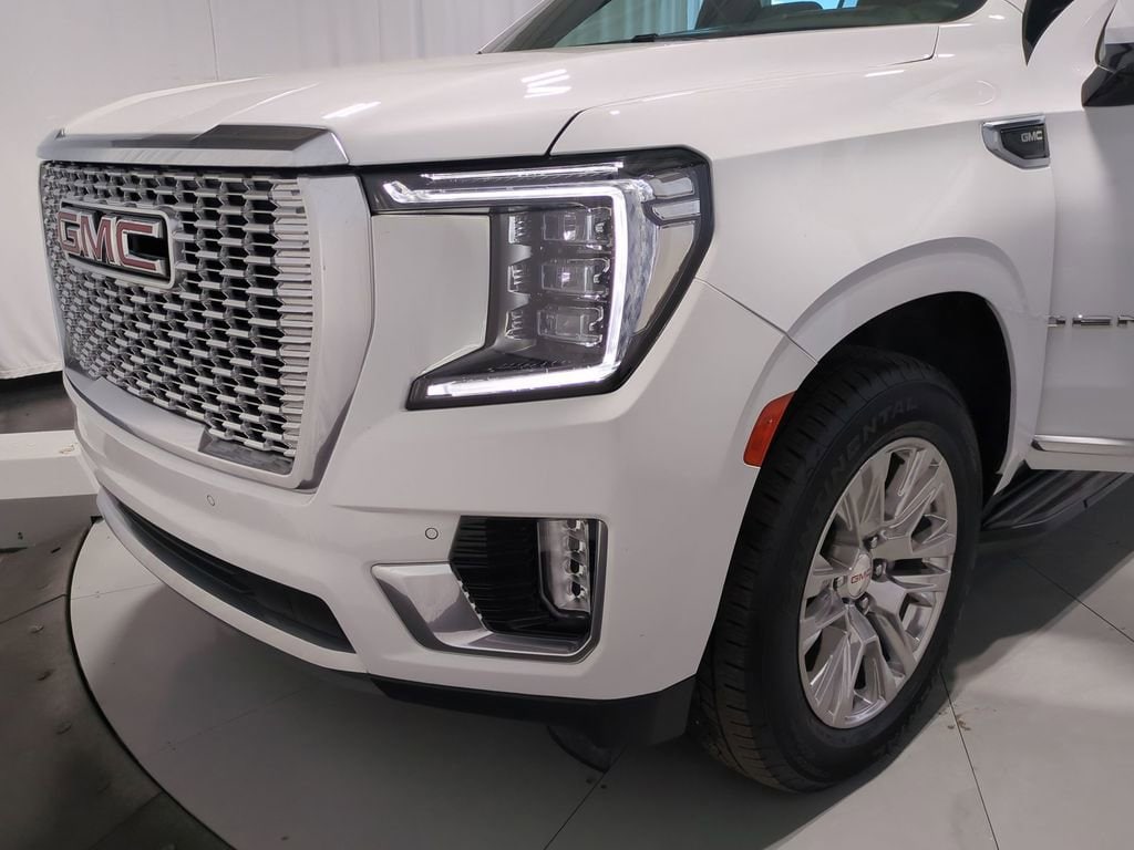 Thumbnail: 2023 GMC Yukon XL - 14