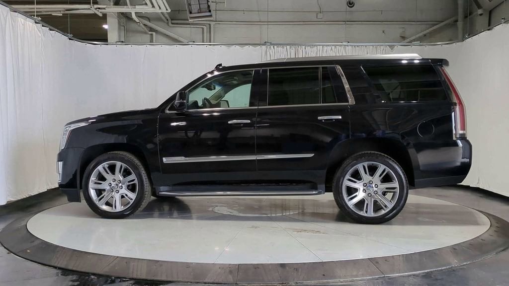 Thumbnail: 2016 Cadillac Escalade - 6