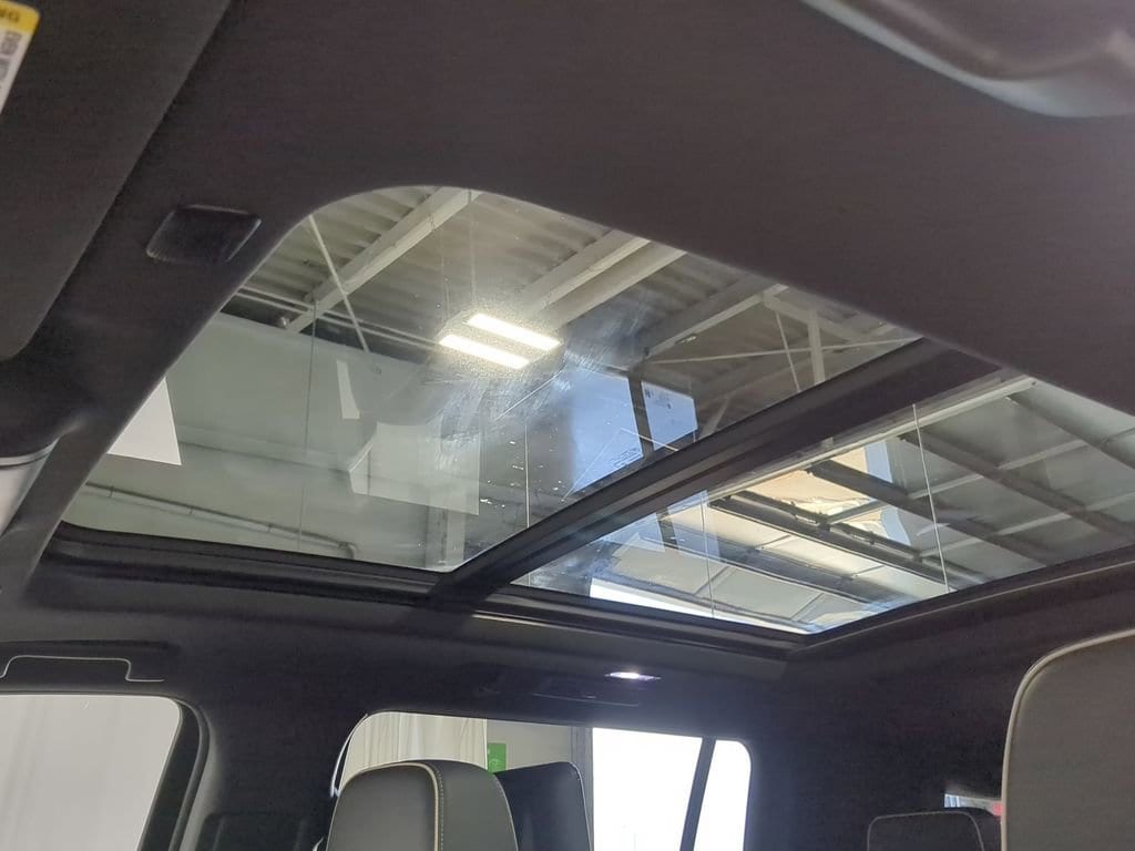 Thumbnail: 2023 GMC Yukon XL - 19