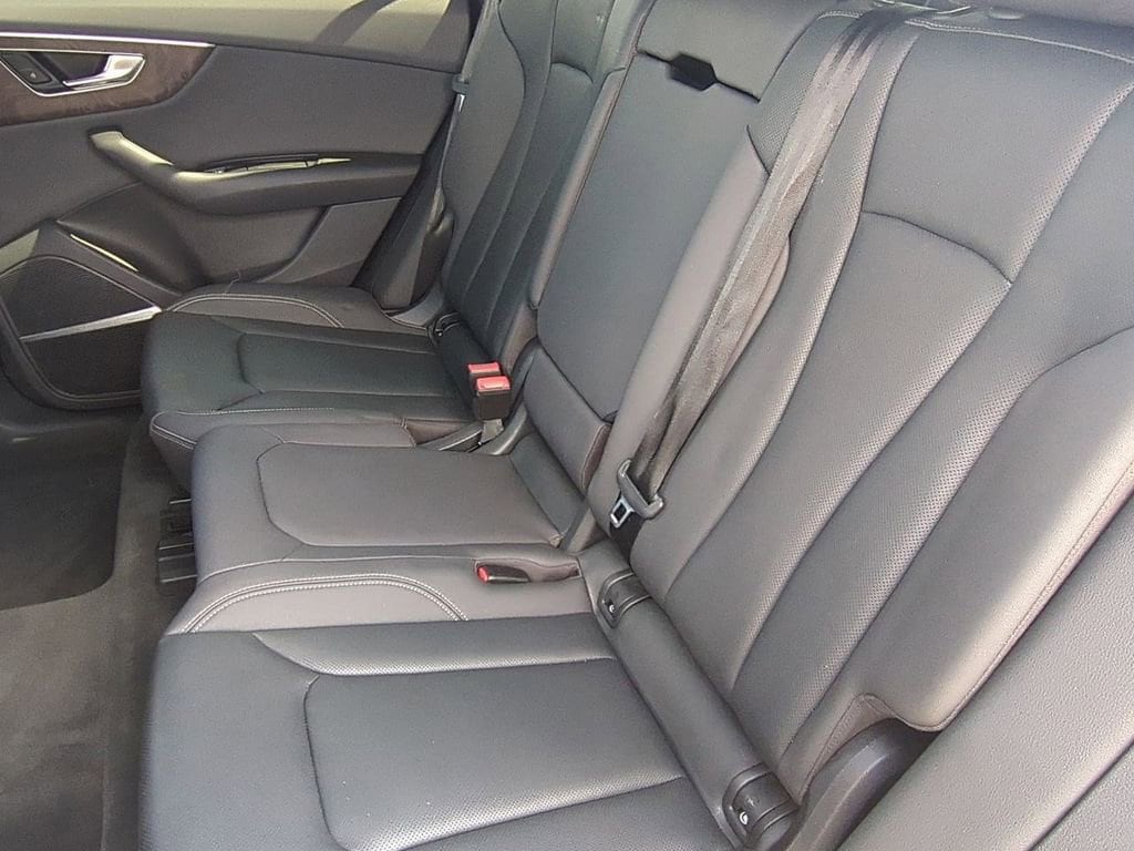 Thumbnail: 2019 Audi Q8 - 23