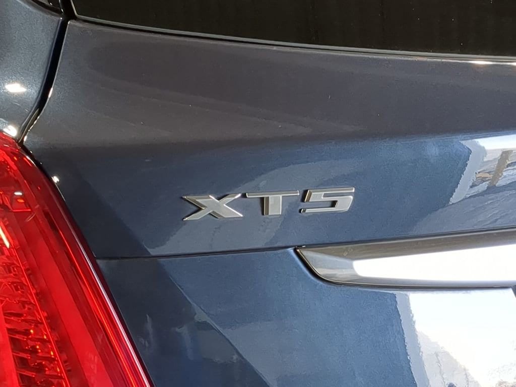 Thumbnail: 2019 Cadillac XT5 - 24