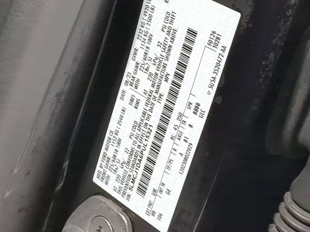 Thumbnail: 2023 Lincoln Corsair - 43