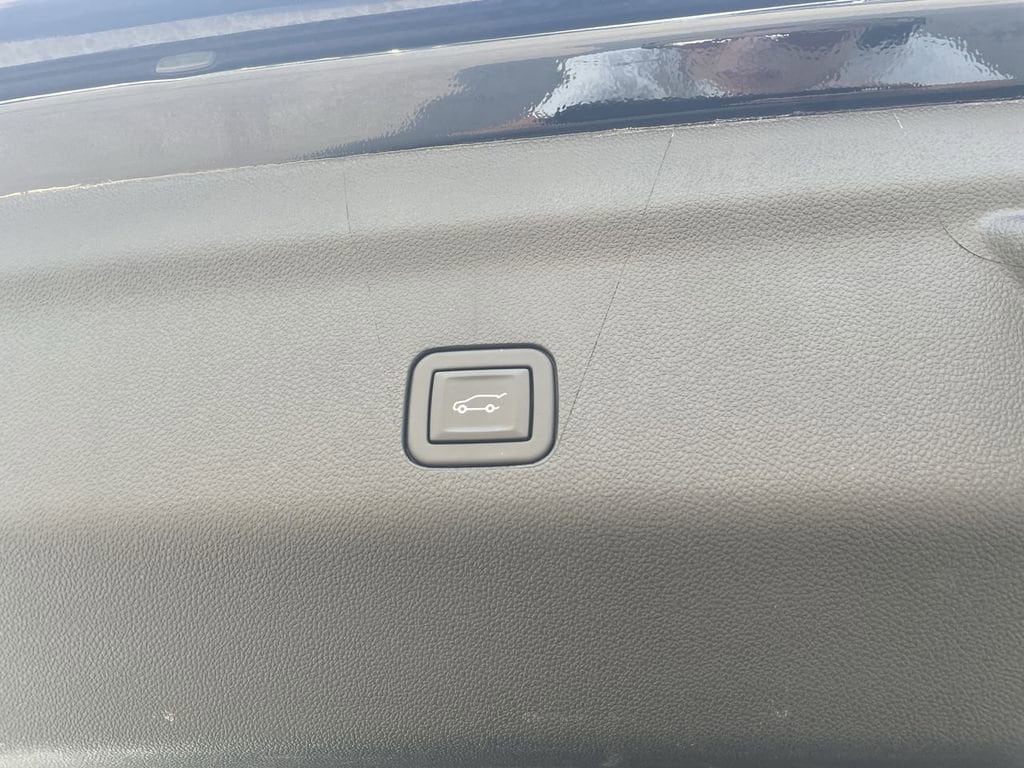 Thumbnail: 2024 Cadillac Escalade - 22