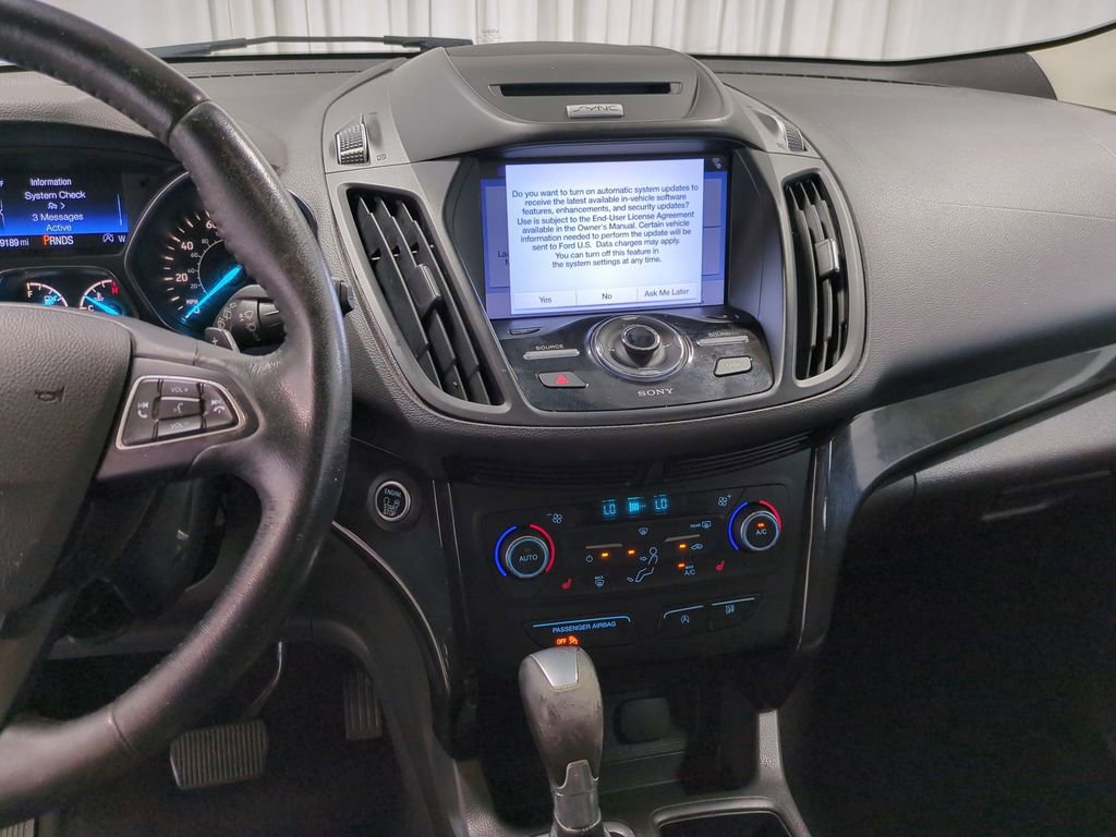 2017 Ford Escape Titanium 25