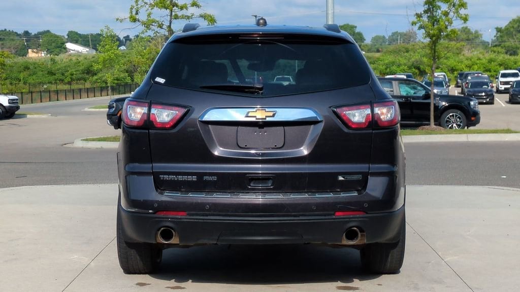 Thumbnail: 2017 Chevrolet Traverse - 5