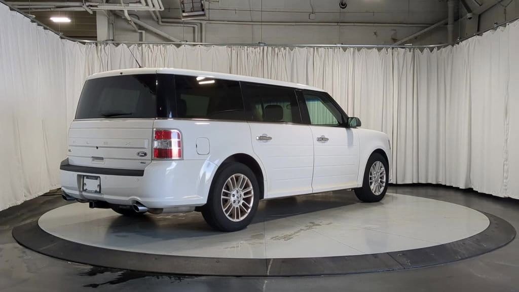 Thumbnail: 2016 Ford Flex - 9