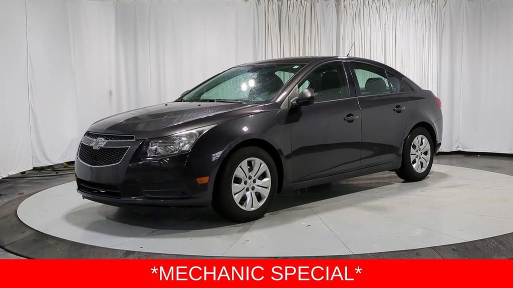 Used 2014 Chevrolet Cruze LS Car