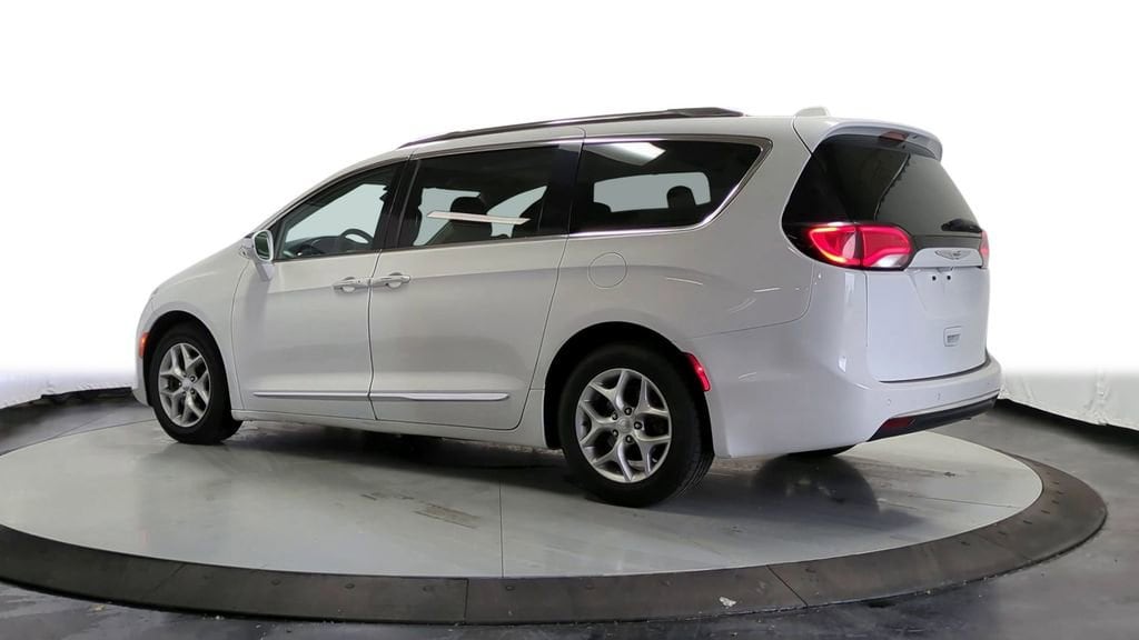 2020 Chrysler Pacifica Limited 6