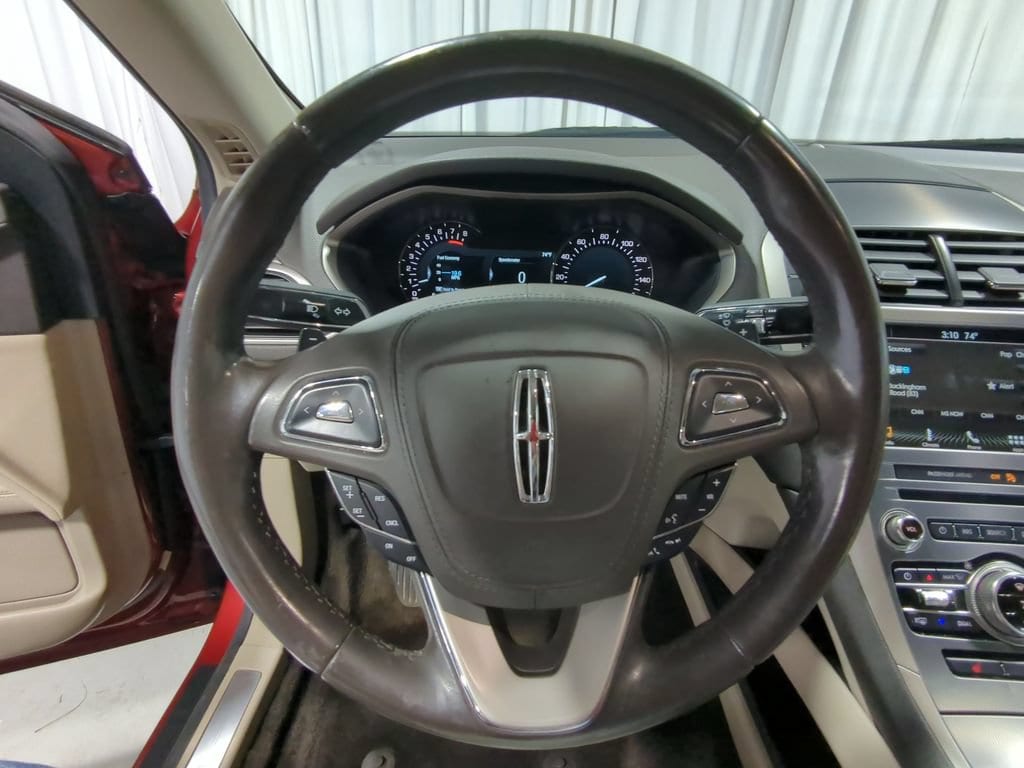 Thumbnail: 2017 Lincoln MKZ - 27