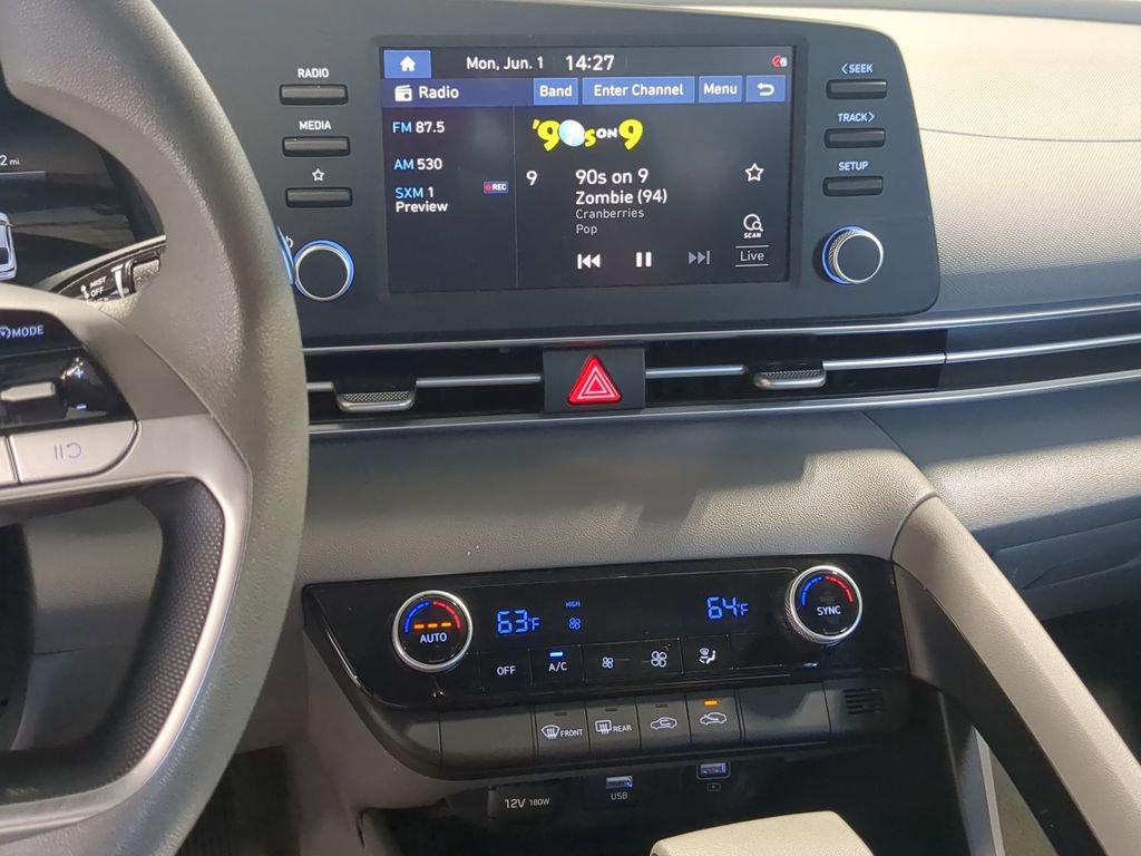 Thumbnail: 2021 Hyundai Elantra - 31