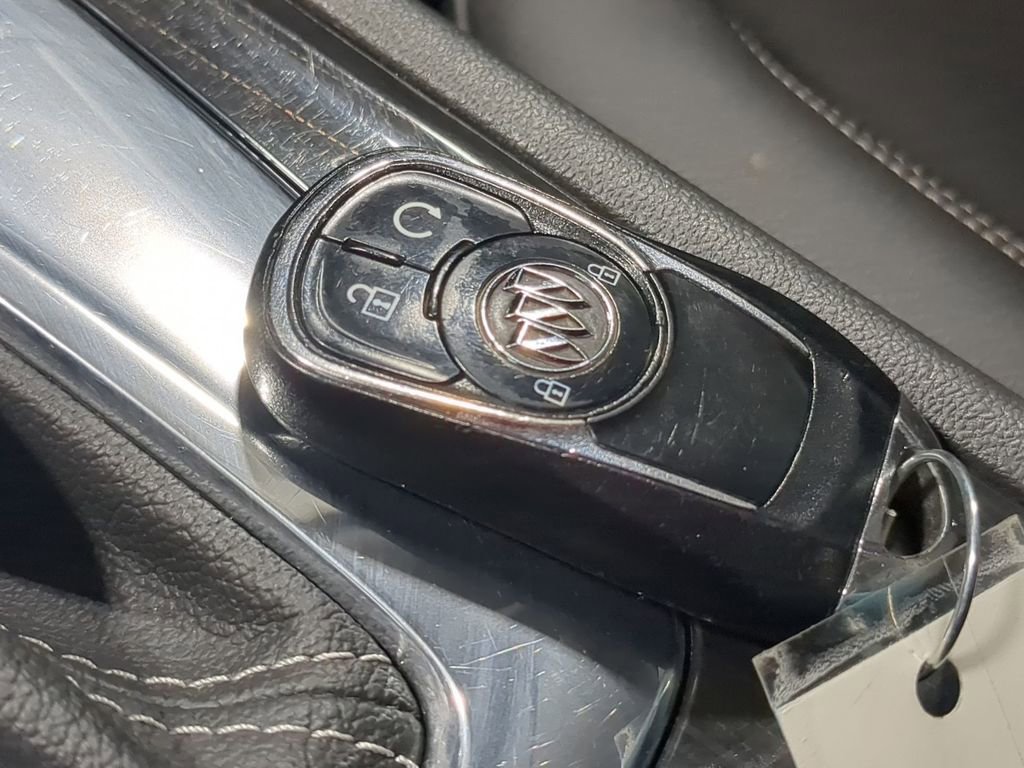 Thumbnail: 2018 Buick Regal - 41