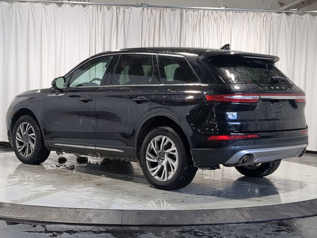 Thumbnail: 2023 Lincoln Corsair - 15