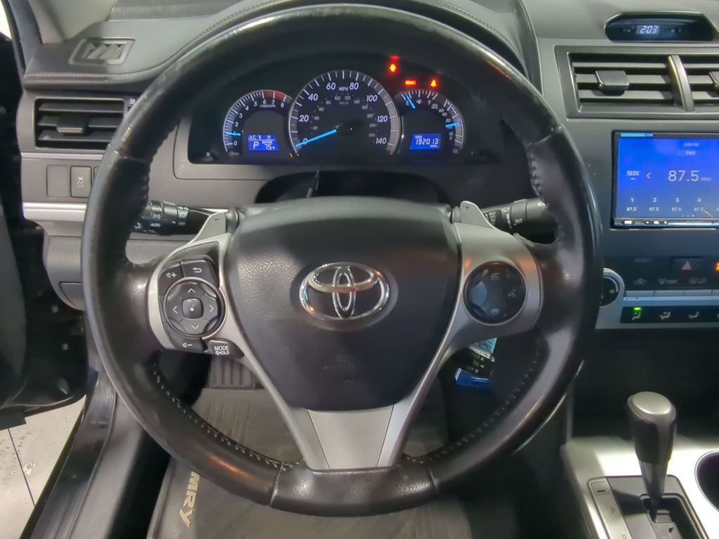 Thumbnail: 2014 Toyota Camry - 27