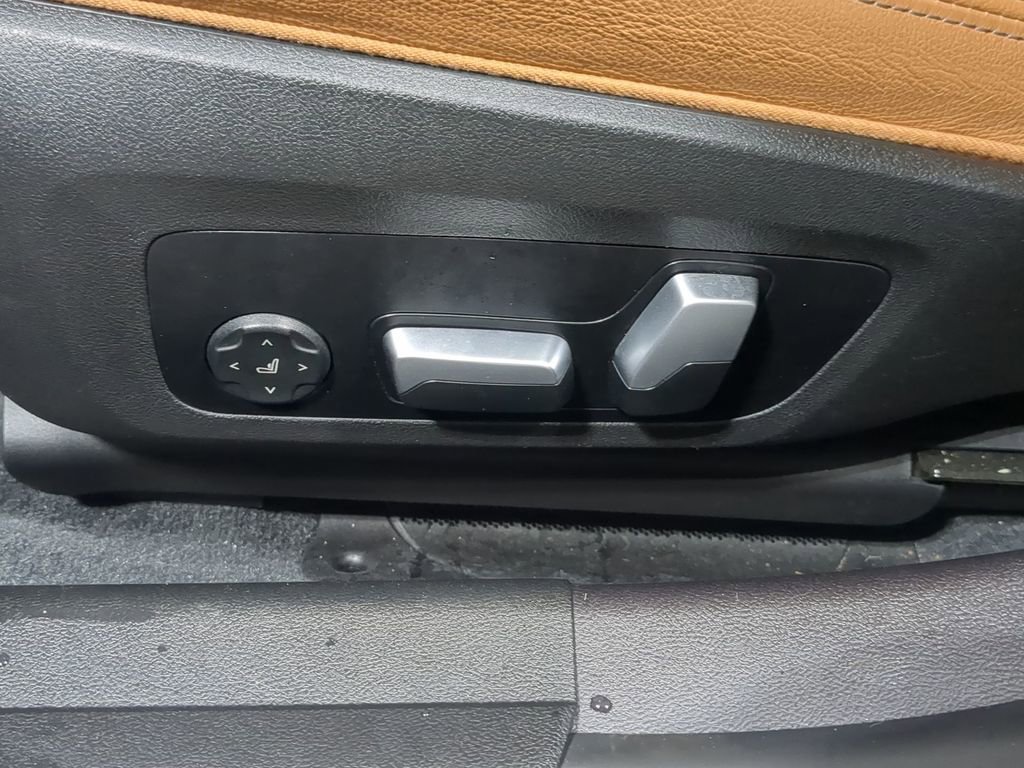 Thumbnail: 2024 BMW 3 Series - 31