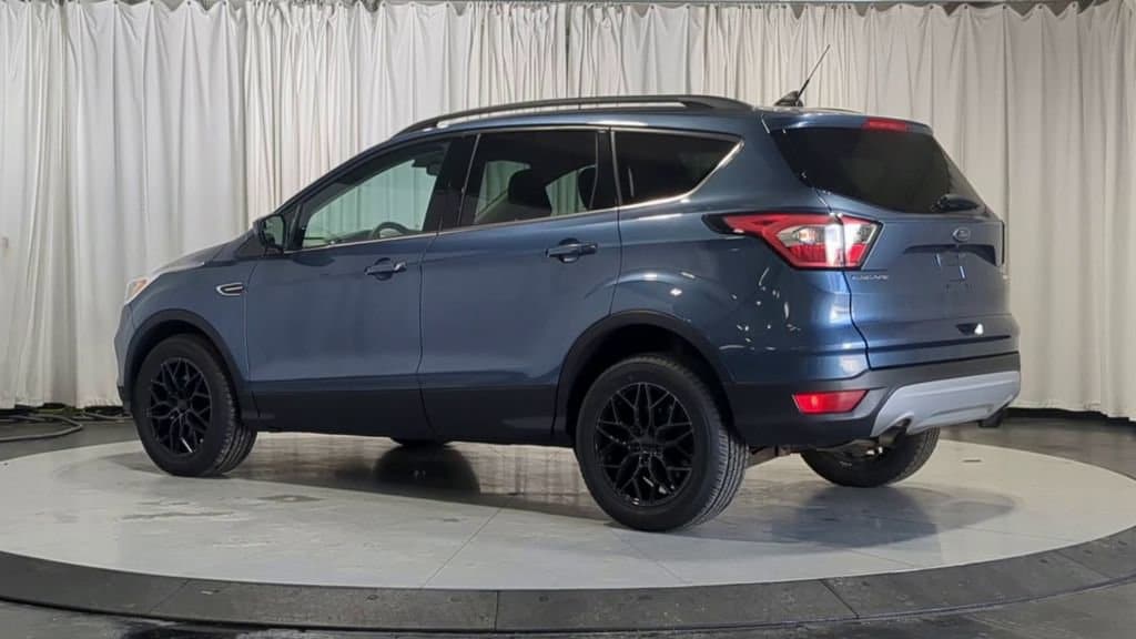 Thumbnail: 2018 Ford Escape - 8