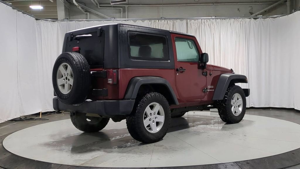 Thumbnail: 2010 Jeep Wrangler - 10