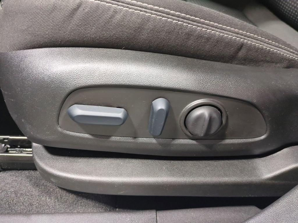 Thumbnail: 2022 GMC Terrain - 21