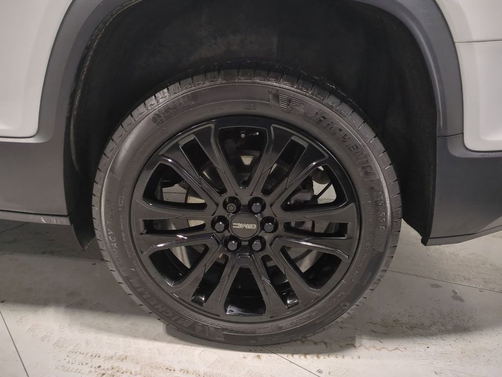 Thumbnail: 2023 GMC Acadia - 17