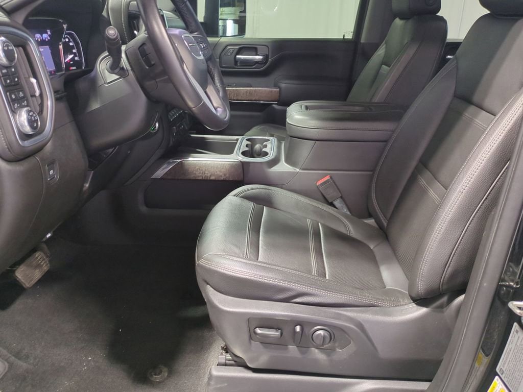 Thumbnail: 2021 GMC Sierra 2500 - 17