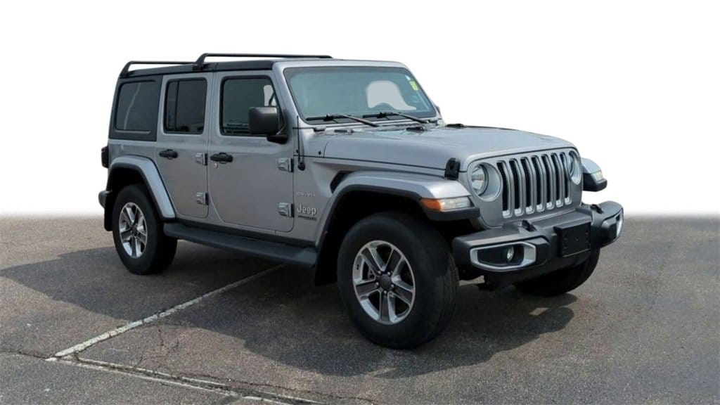 Used 2019 Jeep Wrangler Unlimited Sahara with VIN 1C4HJXEN7KW595796 for sale in Troy, MI