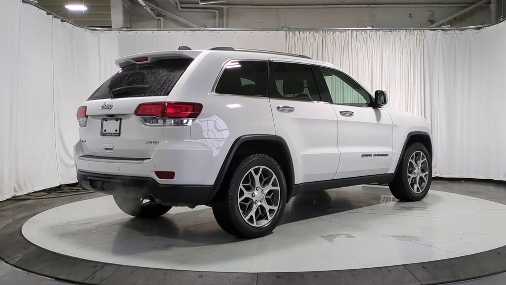 Thumbnail: 2020 Jeep Grand Cherokee - 10