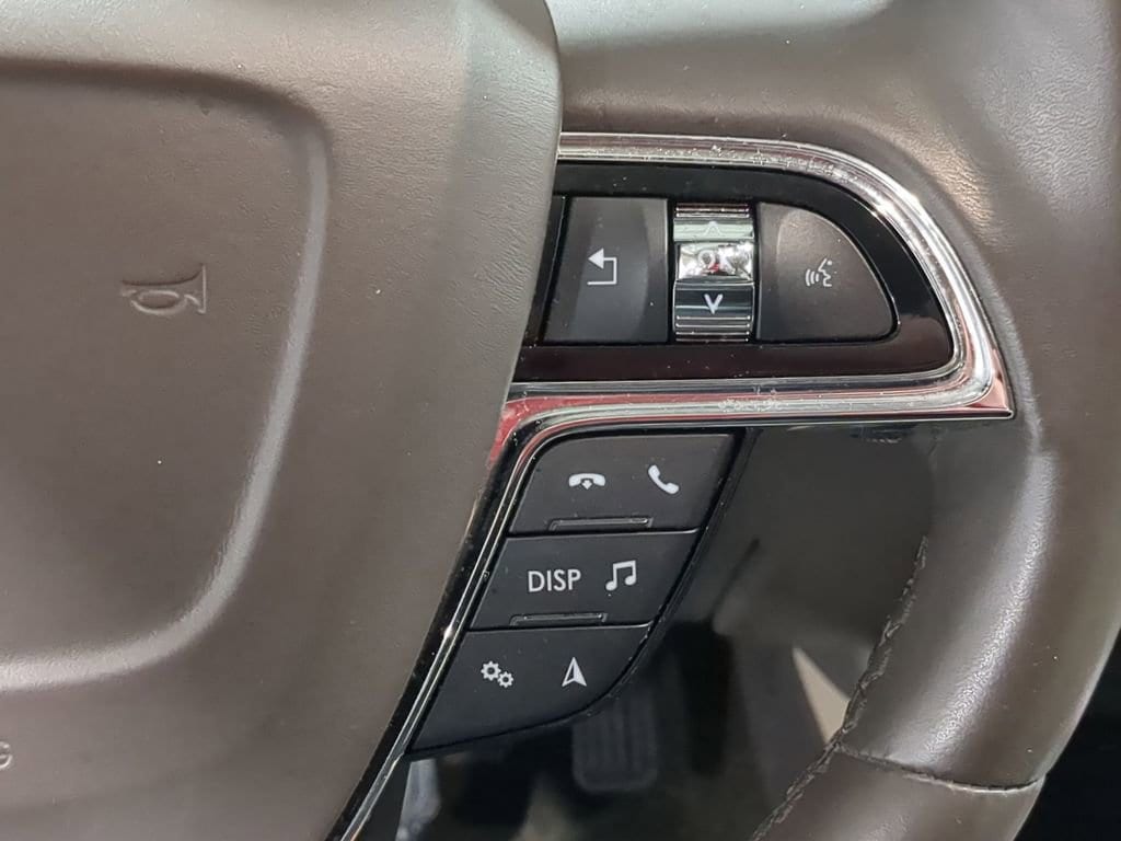 Thumbnail: 2023 Lincoln Nautilus - 31