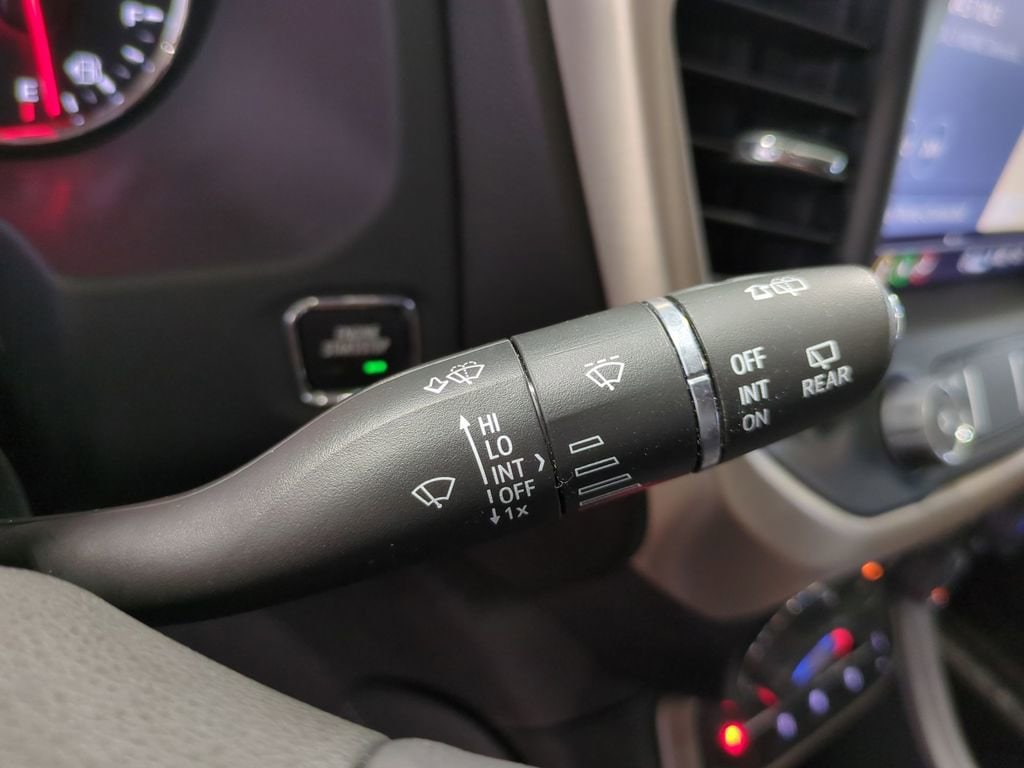 Thumbnail: 2022 GMC Acadia - 24