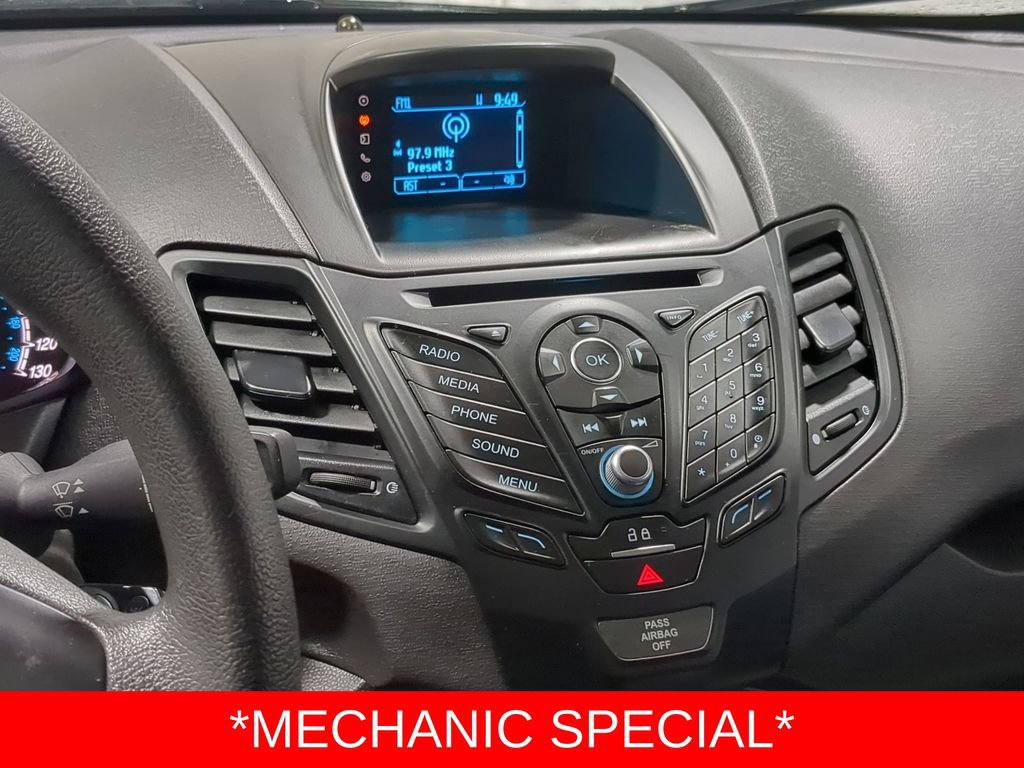 Thumbnail: 2016 Ford Fiesta - 34