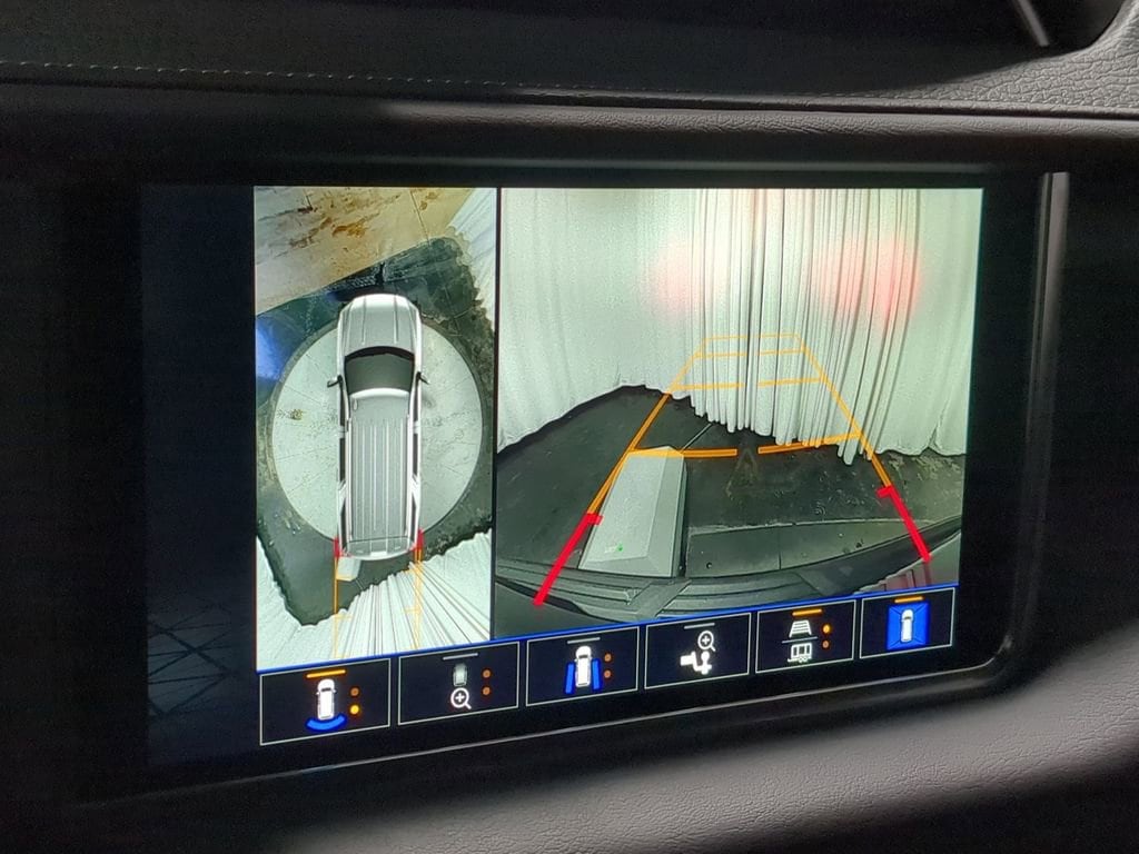 Thumbnail: 2024 GMC Yukon - 44