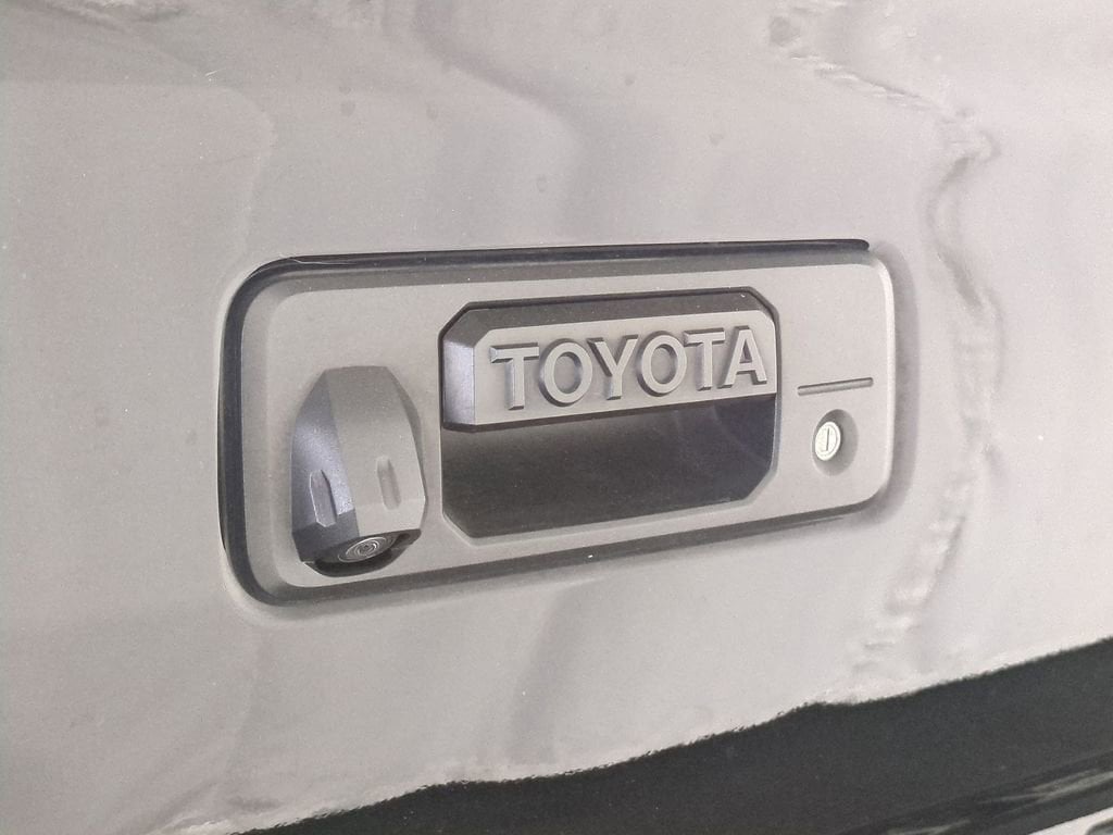 Thumbnail: 2021 Toyota Tacoma - 14
