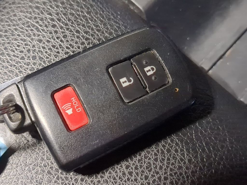 Thumbnail: 2020 Toyota Tundra - 42