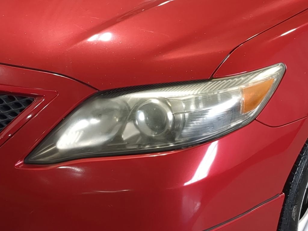 Thumbnail: 2011 Toyota Camry - 21