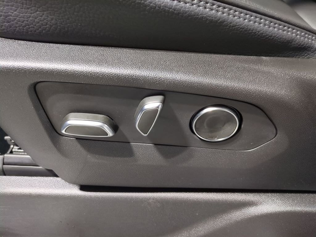 Thumbnail: 2024 GMC Yukon - 21