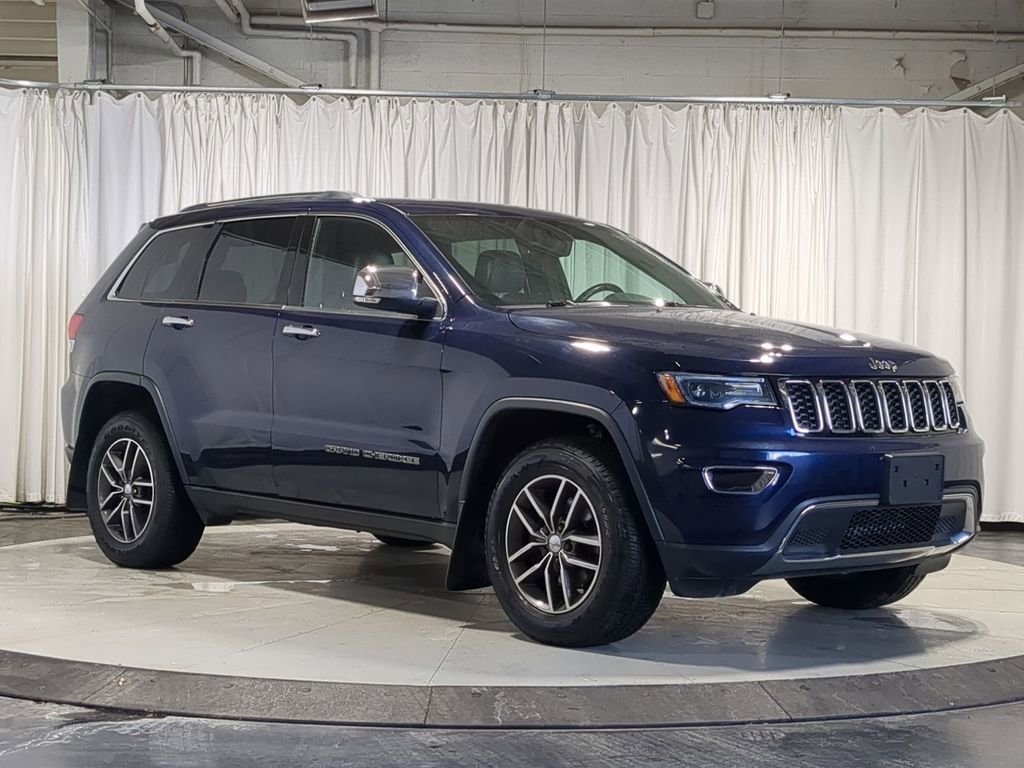 Thumbnail: 2018 Jeep Grand Cherokee - 16