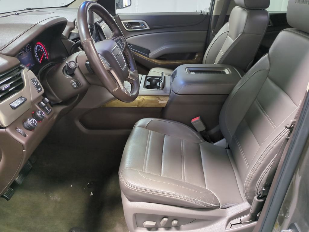 2016 GMC Yukon XL Denali 18