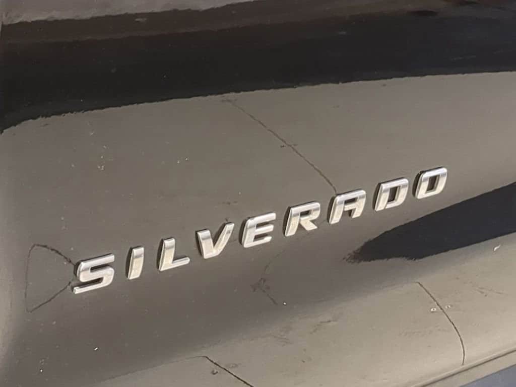 Thumbnail: 2018 Chevrolet Silverado 1500 - 16