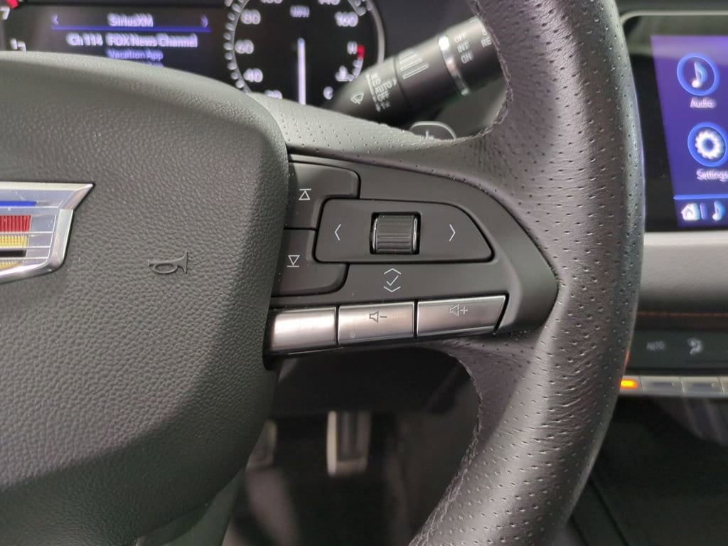 Thumbnail: 2023 Cadillac XT4 - 25