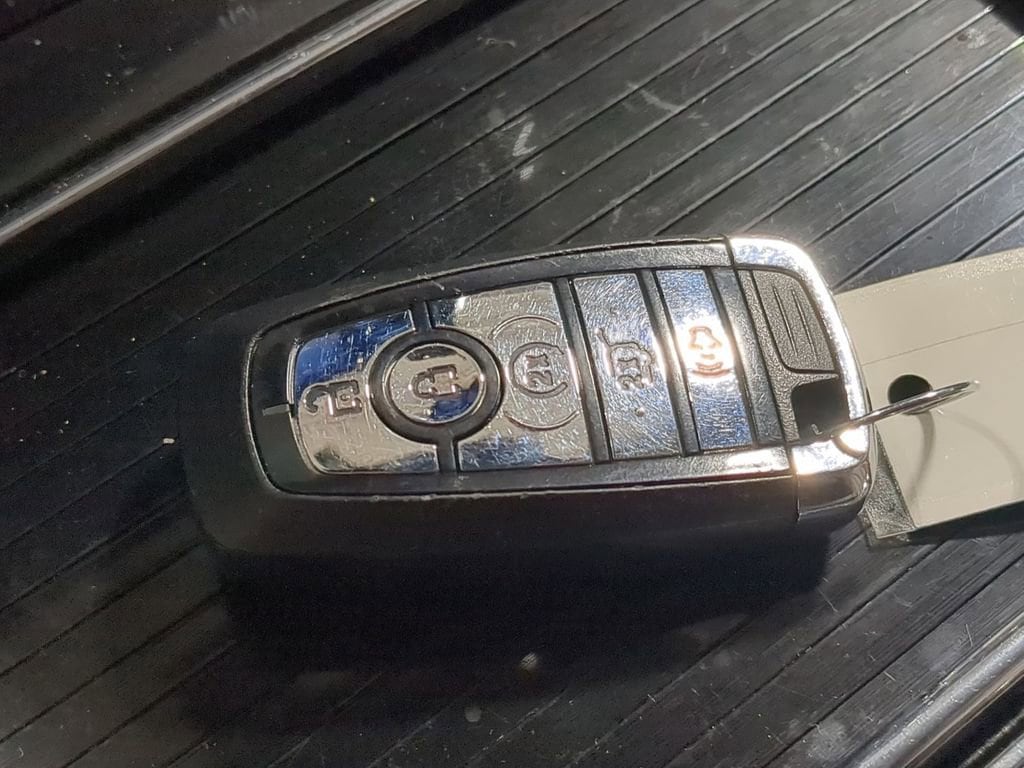 Thumbnail: 2023 Lincoln Nautilus - 40