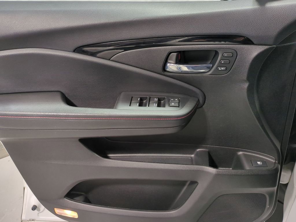 Thumbnail: 2021 Honda Ridgeline - 35