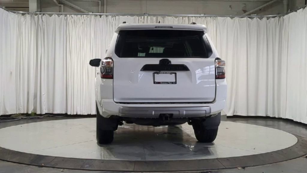 Thumbnail: 2023 Toyota 4Runner - 8
