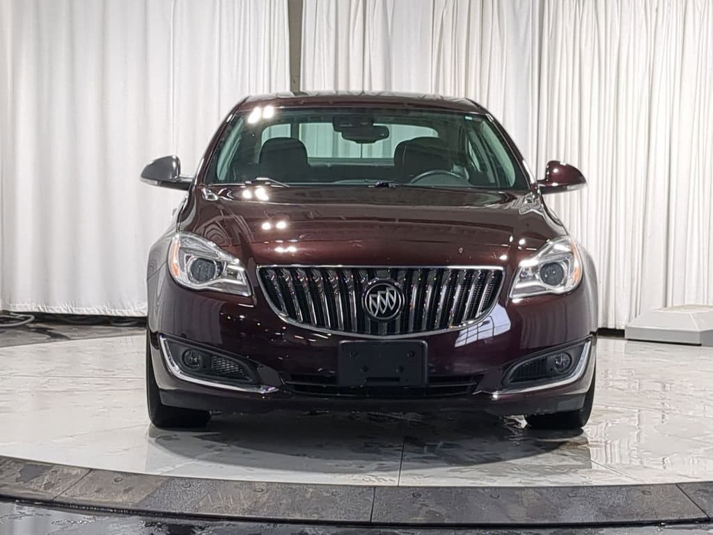 Thumbnail: 2017 Buick Regal - 21