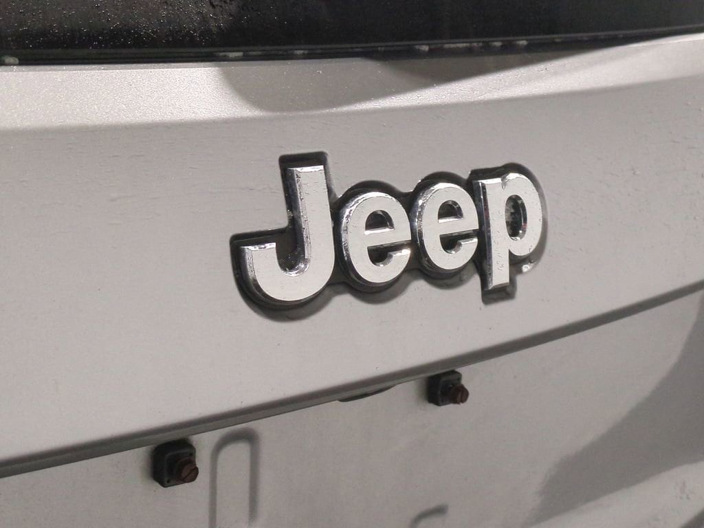 Thumbnail: 2018 Jeep Grand Cherokee - 12