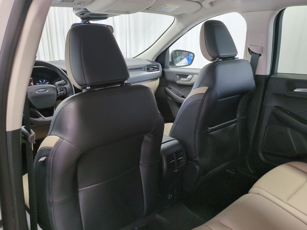 2021 Ford Escape SEL 18