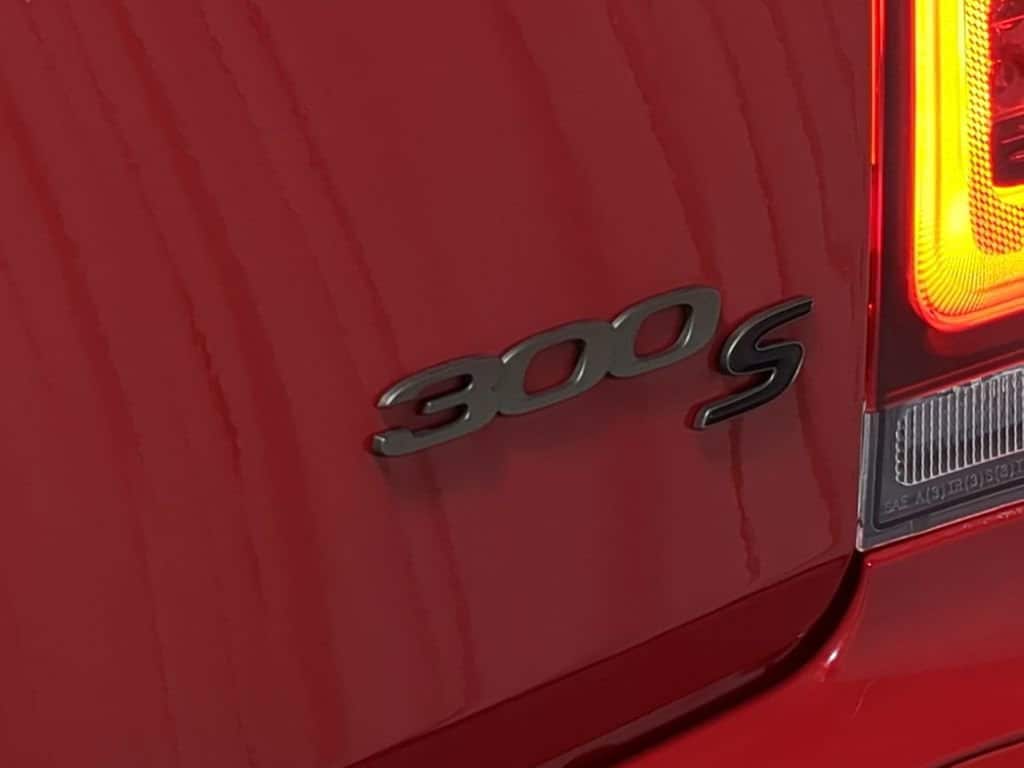 Thumbnail: 2017 Chrysler 300 - 24