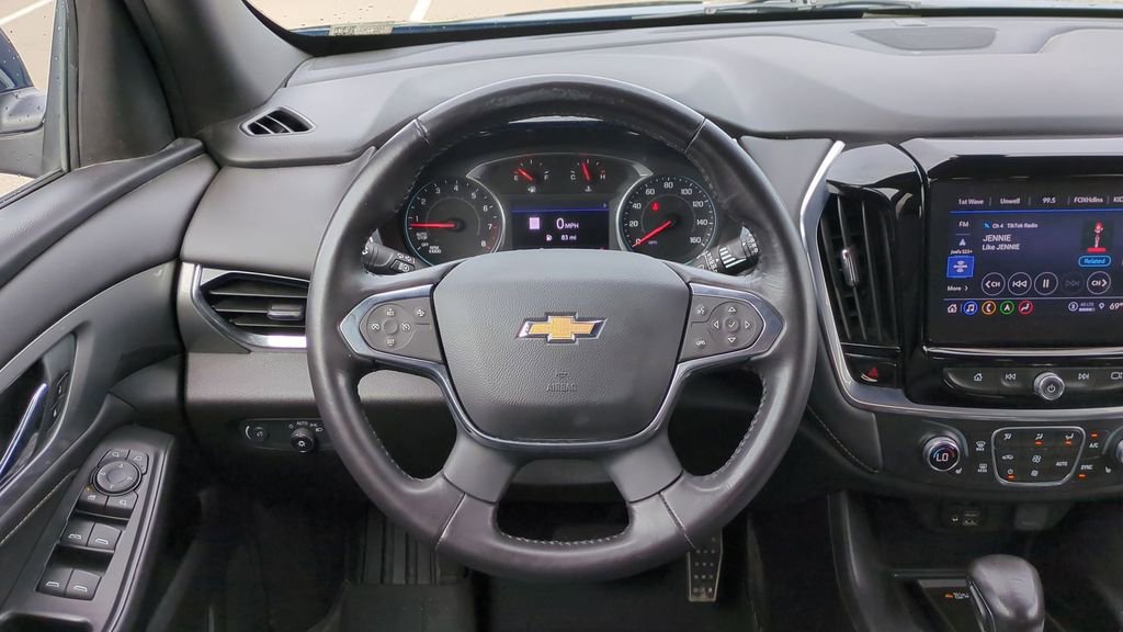 Thumbnail: 2022 Chevrolet Traverse - 24