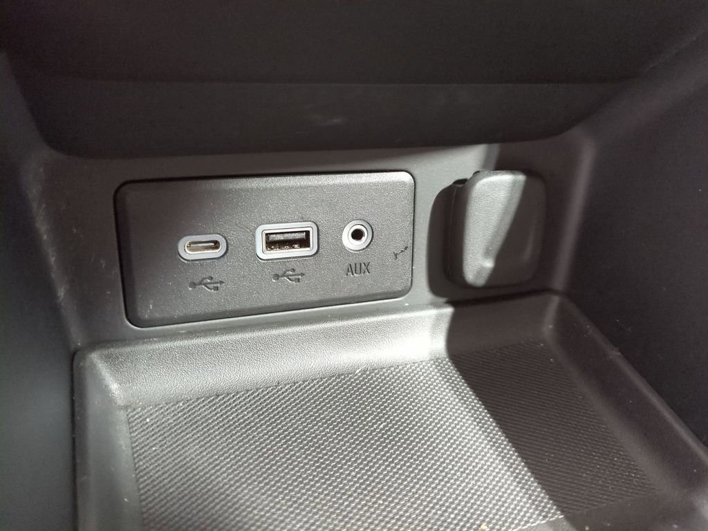 Thumbnail: 2022 GMC Terrain - 36