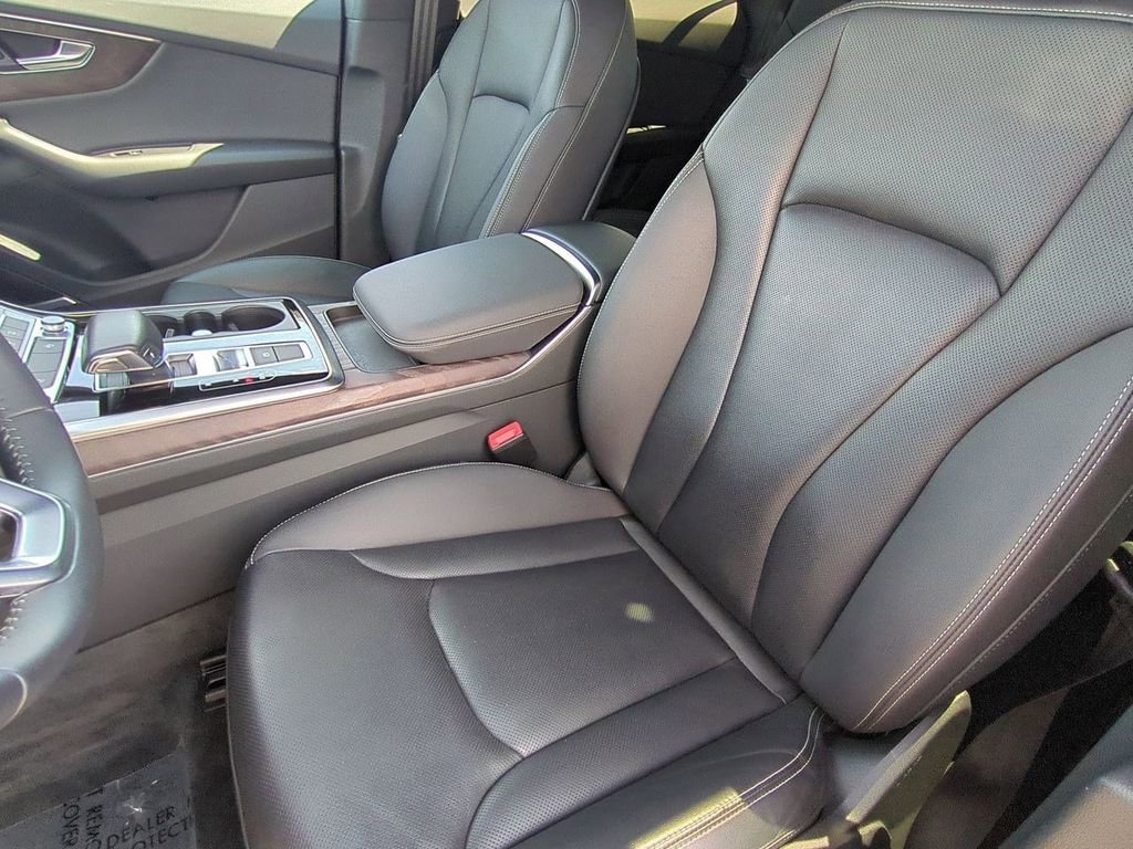 Thumbnail: 2019 Audi Q8 - 18