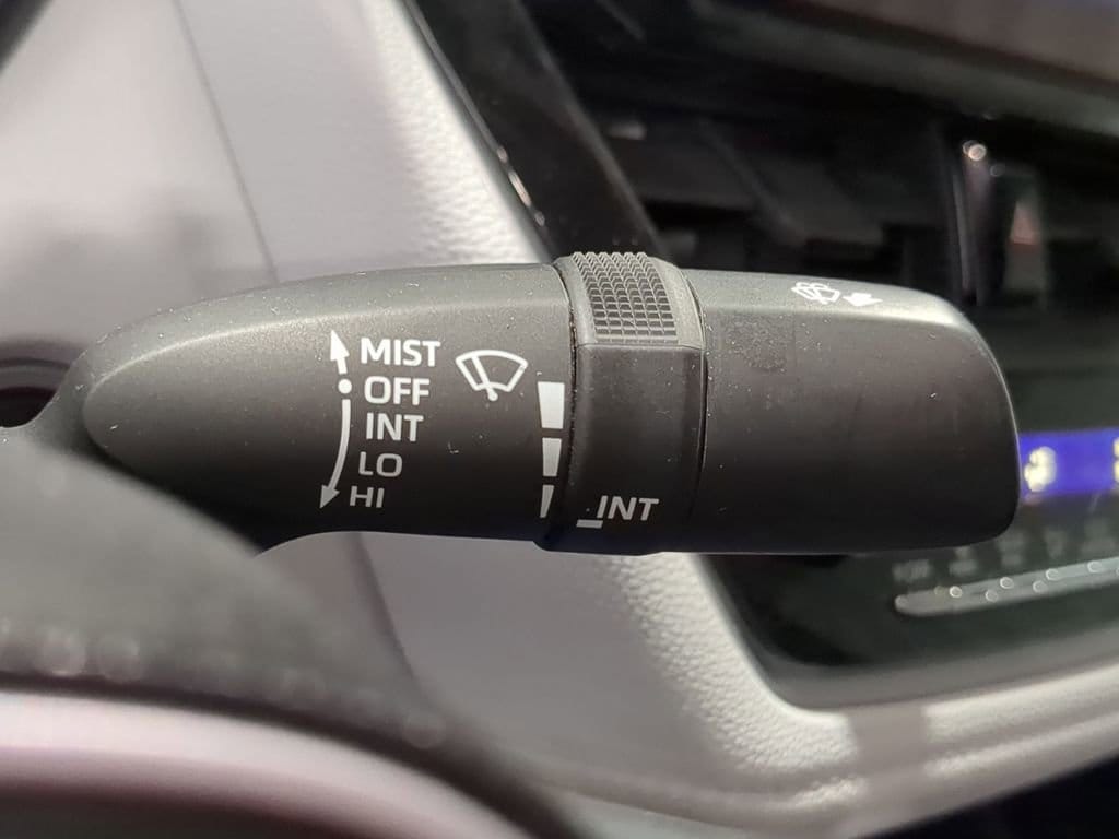 Thumbnail: 2023 Toyota Corolla - 28