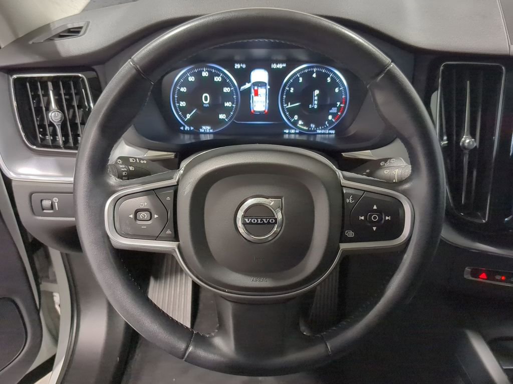 Thumbnail: 2020 Volvo XC60 - 29